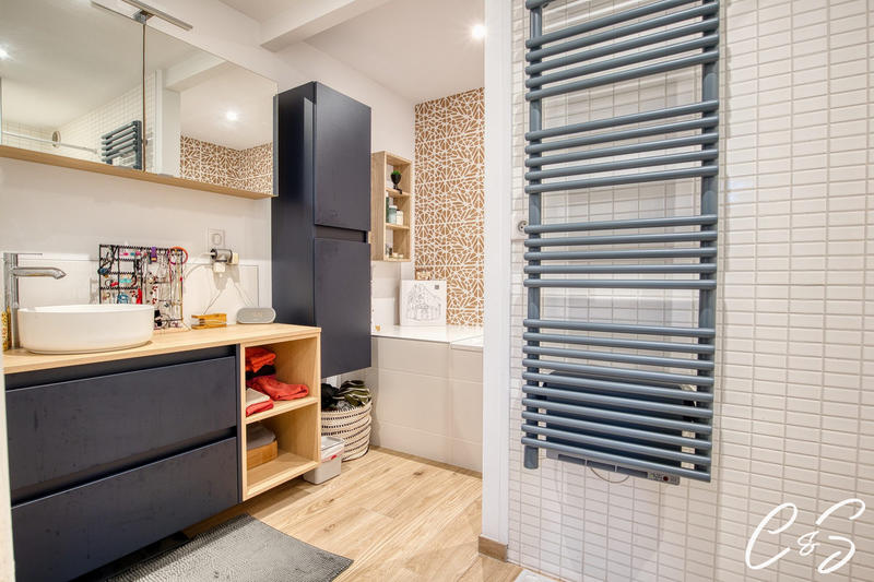 Maison - 240 m² - 6 pièces