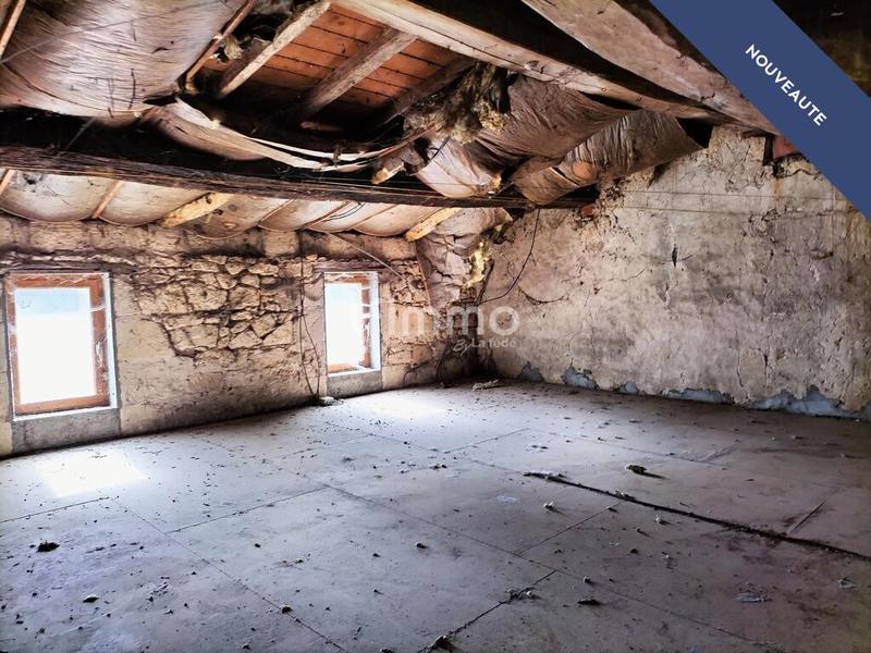 Maison en pierre - 105 m² - 3 pièces