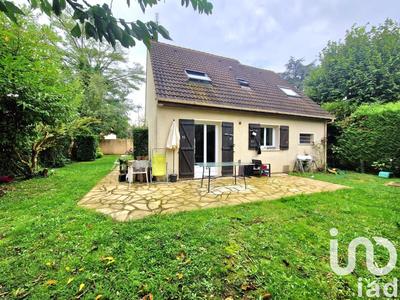 Maison - 93 m² - 5 pièces