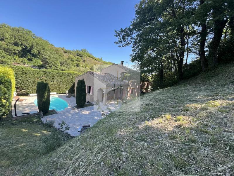 Maison - 124 m² - 6 pièces