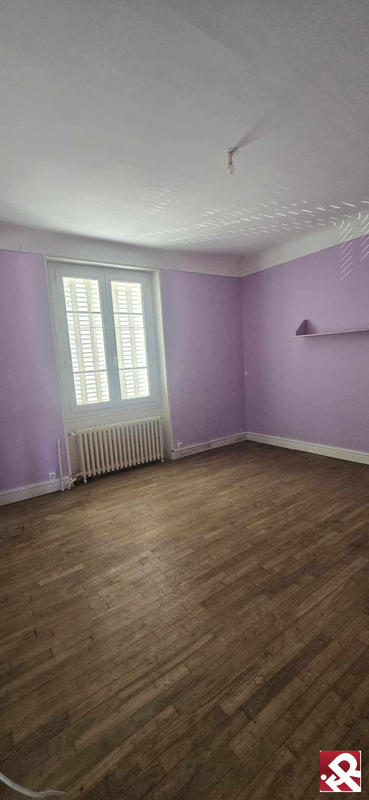 Maison - 216 m² - 5 pièces