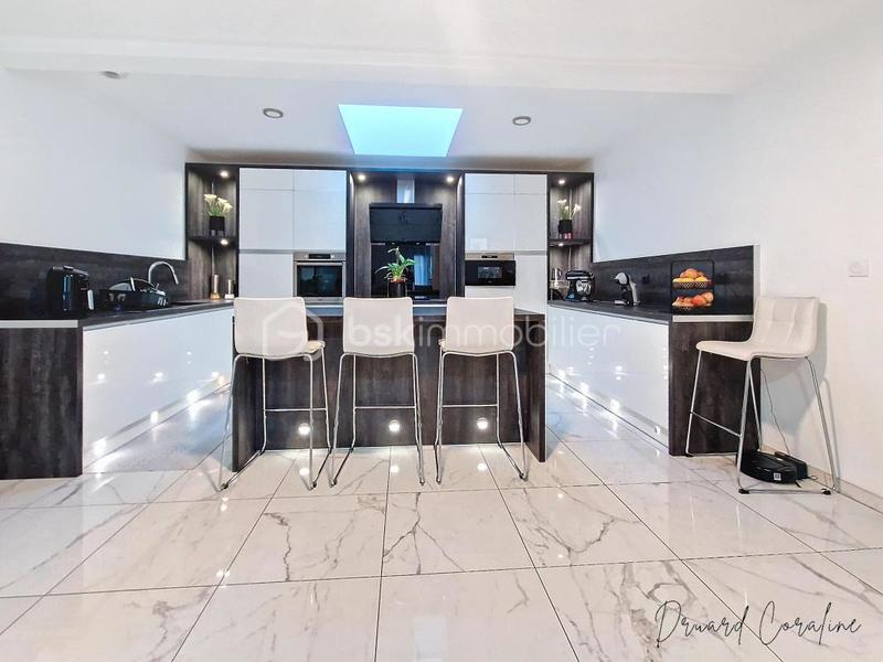 Maison - 114 m² - 4 pièces