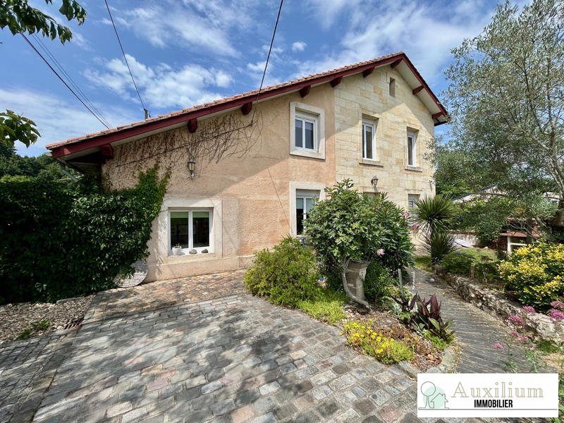 Maison ancienne - 125 m² - 5 pièces