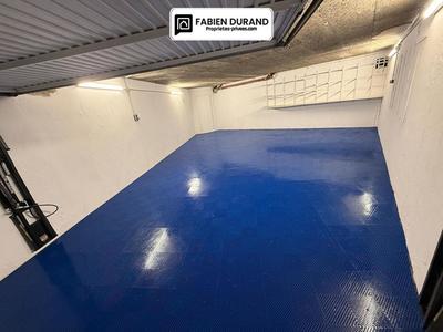 Parking / Garage - 46 m²