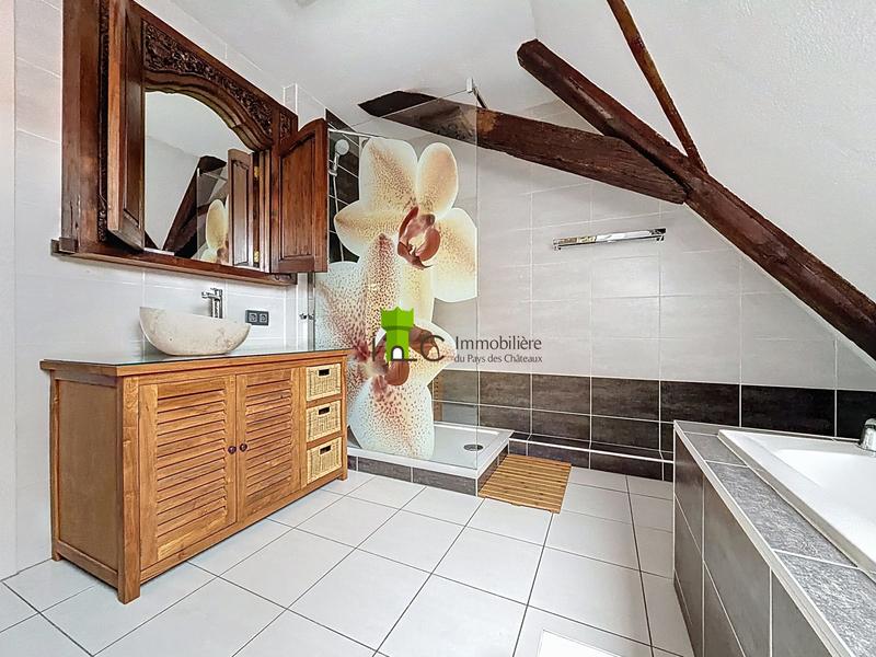 Appartement - 125 m² - 5 pièces