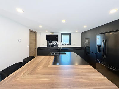 Maison ancienne - 200 m² - 7 pièces