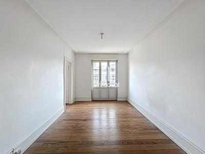 Appartement - 81 m² - 4 pièces