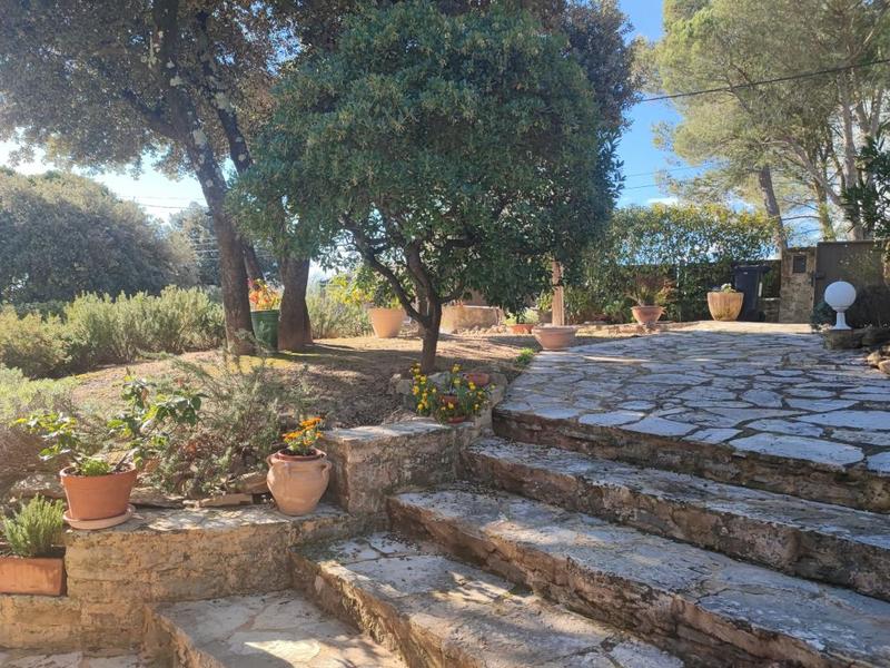 Villa - 197 m² - 8 pièces