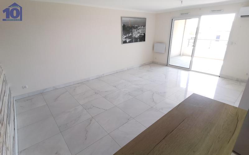 Appartement sur toit - 57 m² - 3 pièces