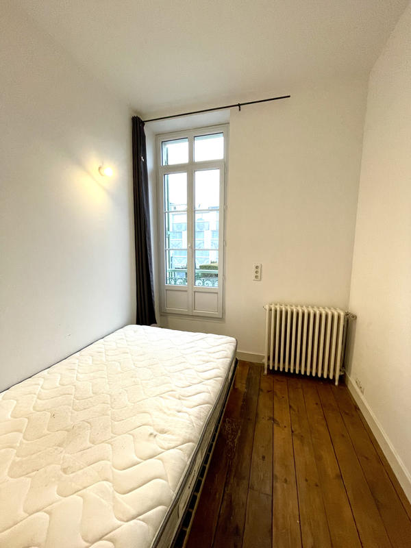 Maison - 250 m² - 11 pièces