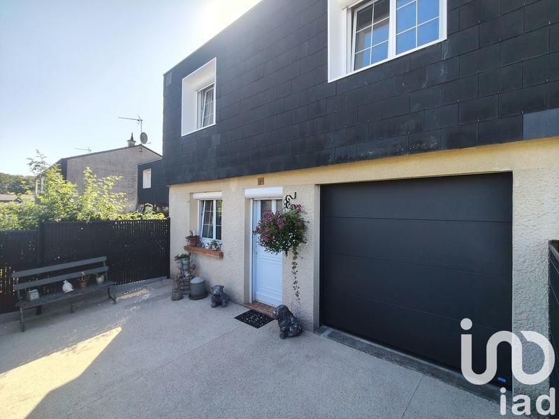 Maison - 98 m² - 5 pièces