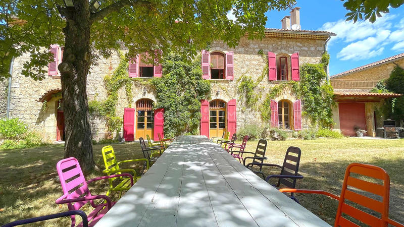 Bastide - 600 m² - 20 pièces