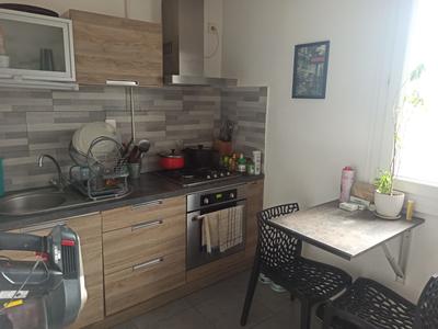 Appartement - 64 m² - 5 pièces