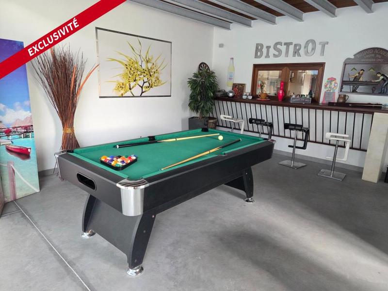 Maison - 371 m² - 7 pièces