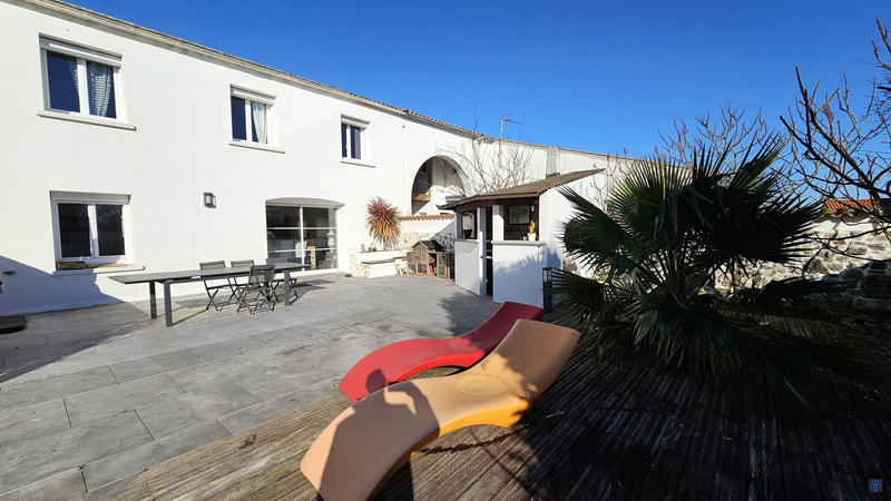 Maison - 170 m² - 7 pièces