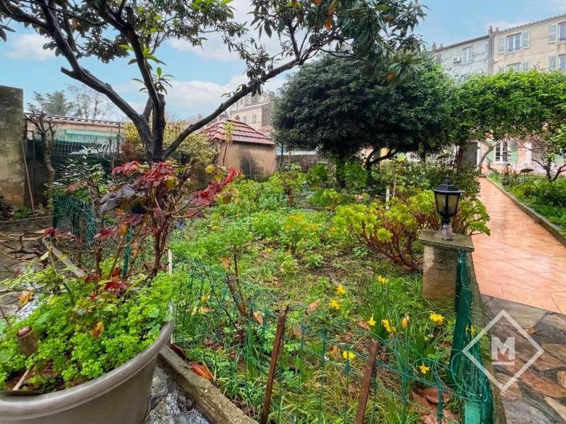 Maison - 153 m² - 7 pièces