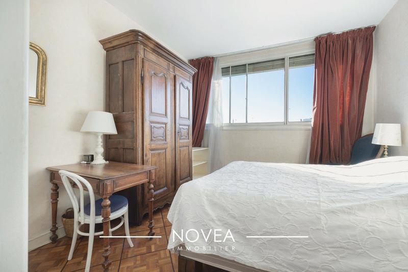 Appartement - 110 m² - 4 pièces