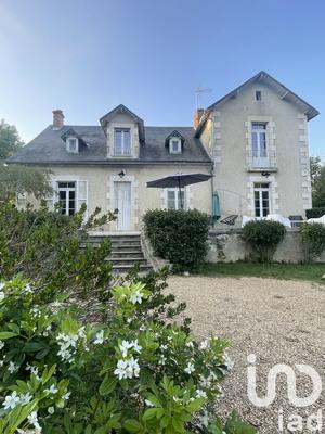 Maison - 212 m² - 8 pièces