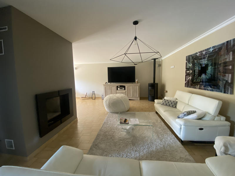 Propriété - 195 m² - 5 pièces