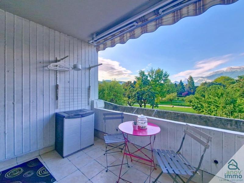 Appartement - 95 m² - 5 pièces