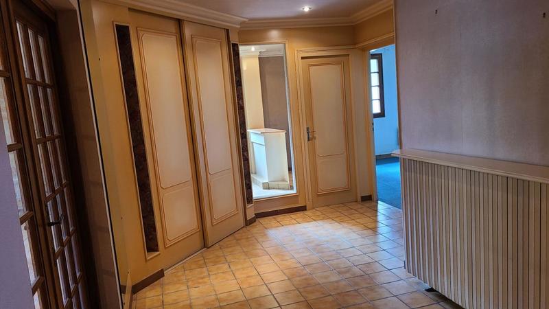 Maison - 170 m² - 6 pièces