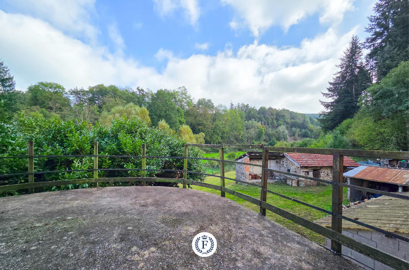 Maison - 224 m² - 8 pièces