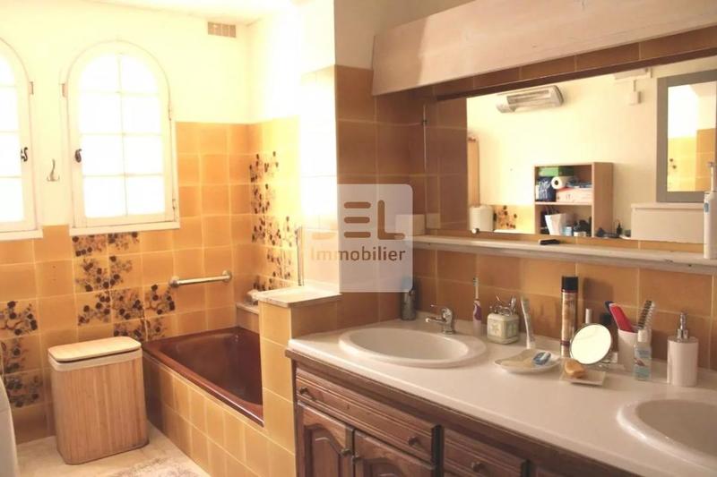 Villa - 101 m² - 4 pièces