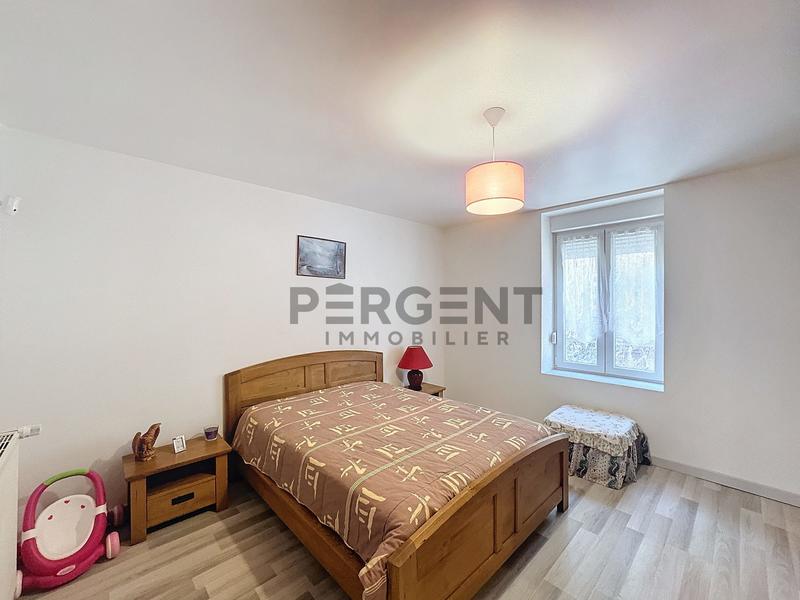 Maison - 231 m² - 9 pièces