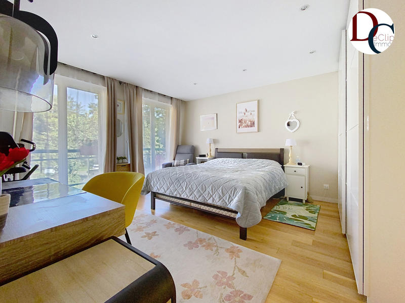 Appartement - 122 m² - 4 pièces