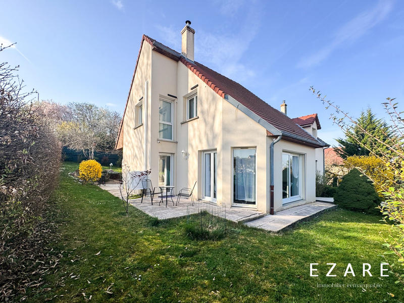 Maison - 180 m² - 7 pièces