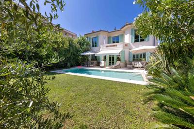 Villa - 200 m² - 7 pièces