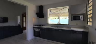 Villa - 90 m² - 4 pièces