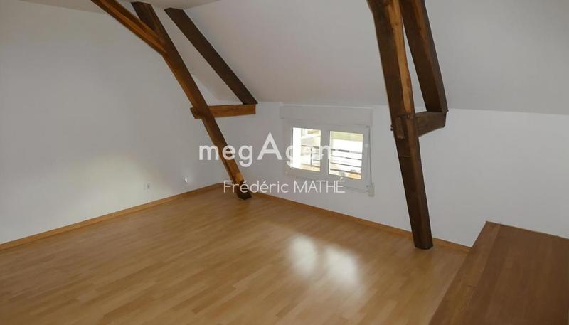 Maison - 210 m² - 6 pièces