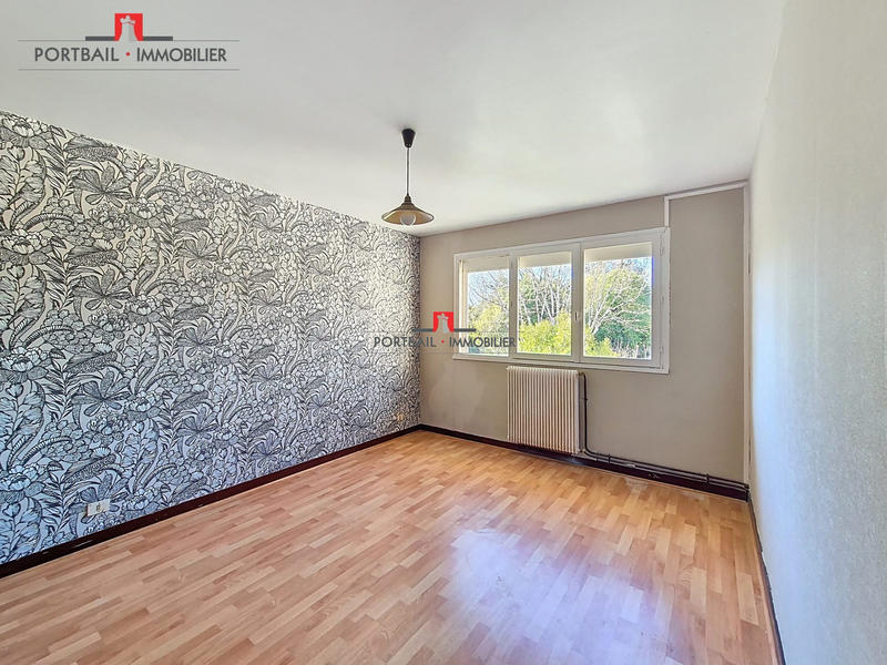 Maison traditionnelle - 87 m² - 4 pièces