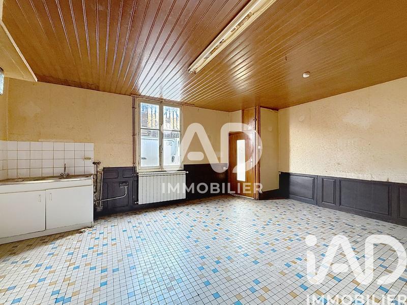 Maison - 99 m² - 5 pièces