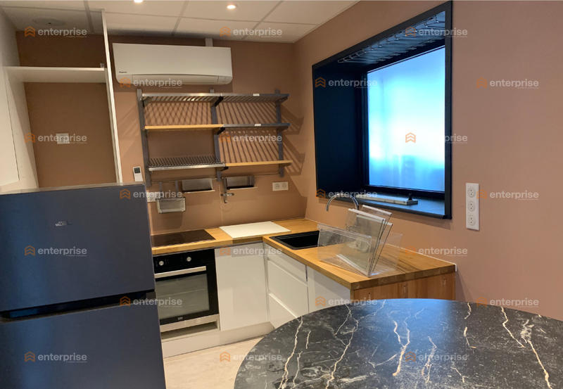 Local d'activité / Entrepôt - 346 m²