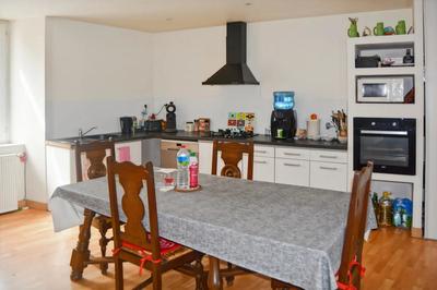 Maison - 200 m² - 7 pièces