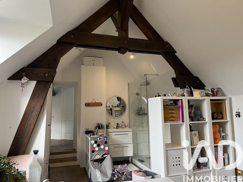 Maison - 201 m² - 9 pièces