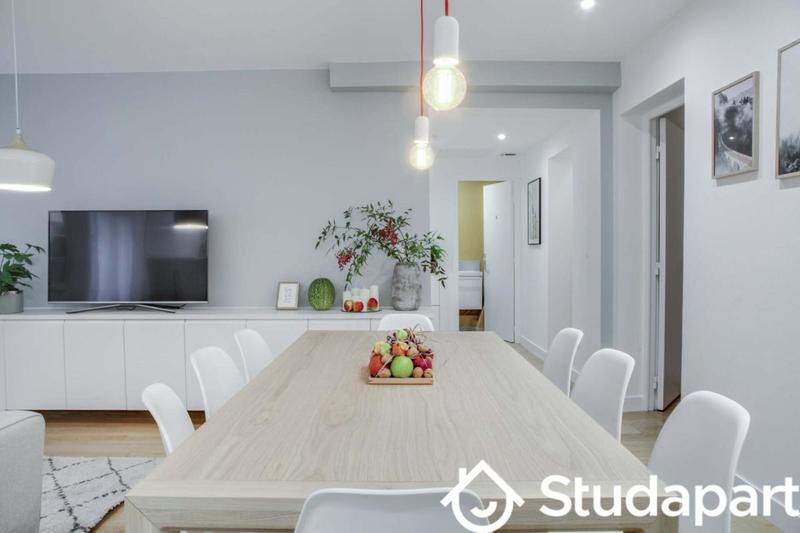 Chambre - 13 m² - 1 pièce