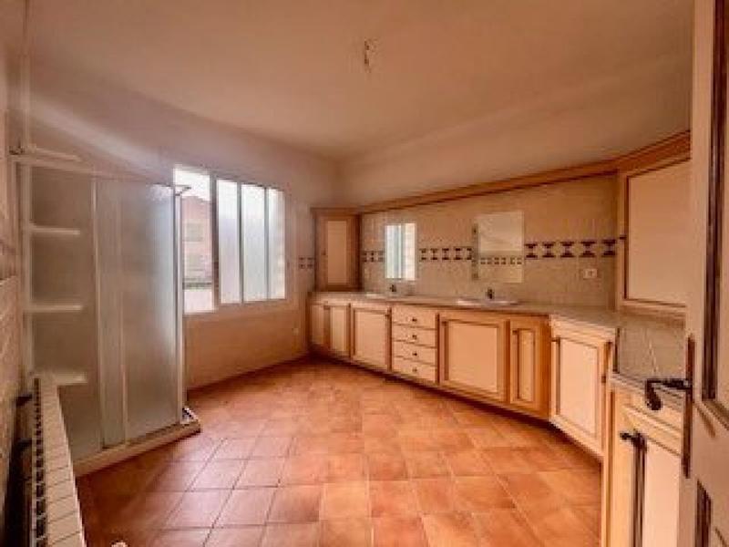 Villa - 290 m² - 9 pièces
