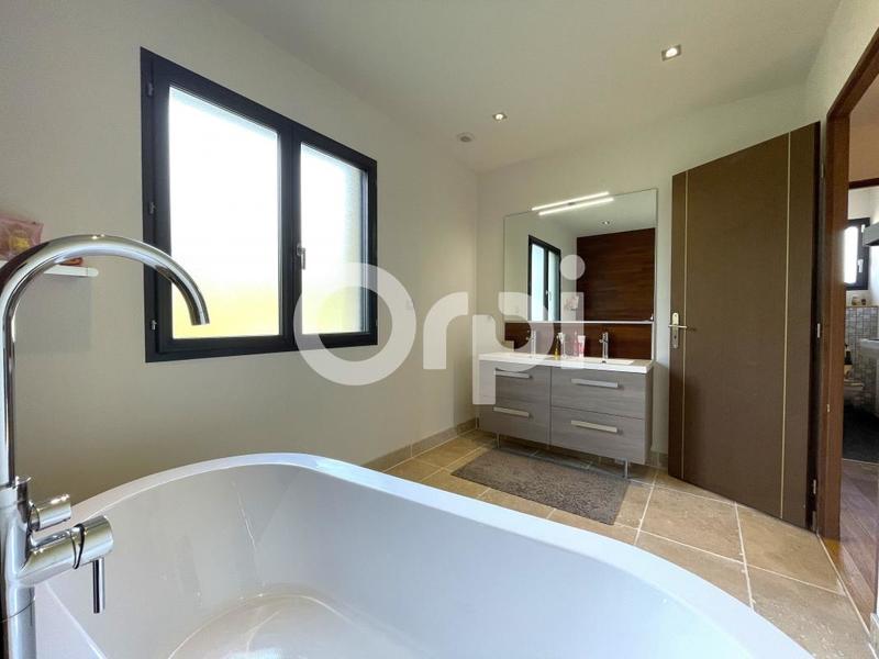 Maison - 162 m² - 5 pièces