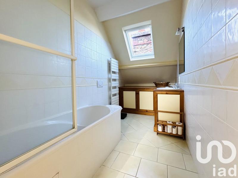 Maison de ville - 196 m² - 9 pièces