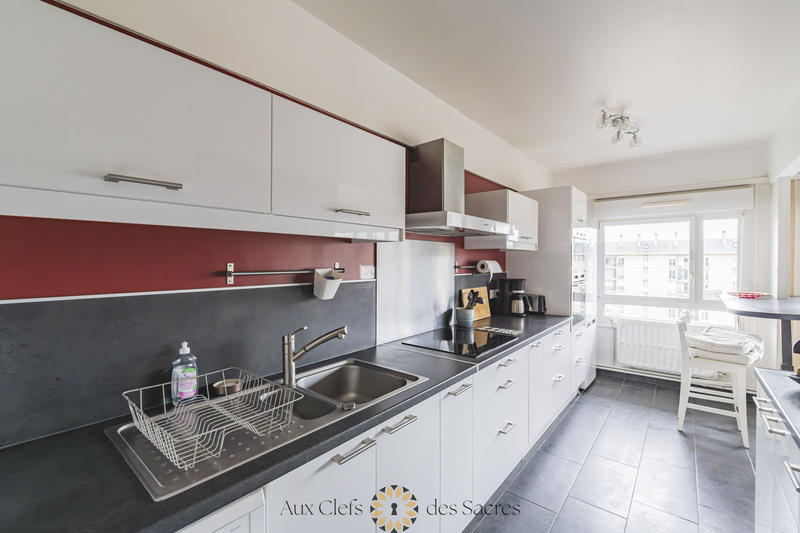 Appartement - 104 m² - 5 pièces