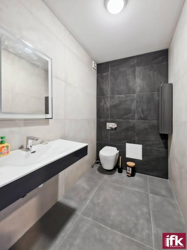 Local commercial - 246 m²