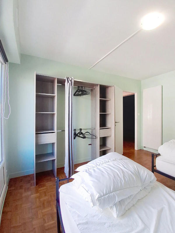 Appartement - 82 m² - 5 pièces