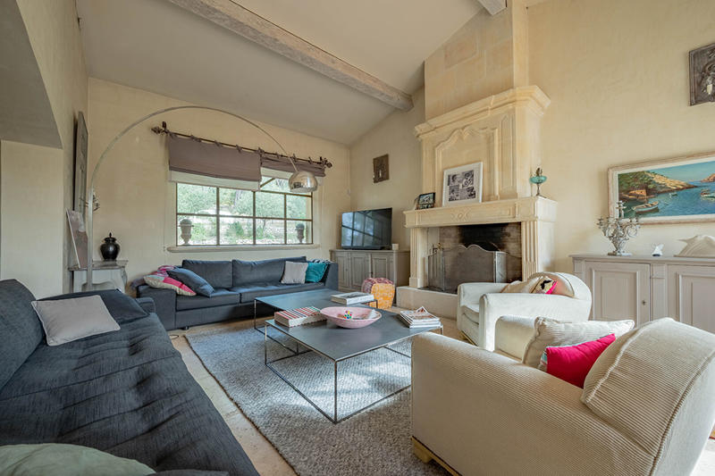 Maison - 353 m² - 8 pièces