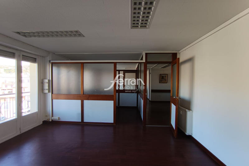 Appartement - 135 m² - 6 pièces