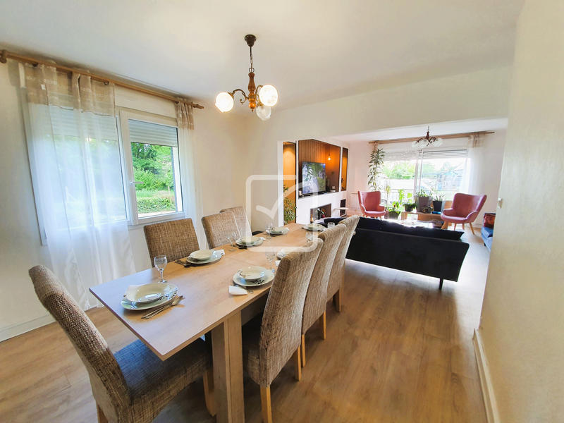 Maison - 145 m² - 7 pièces