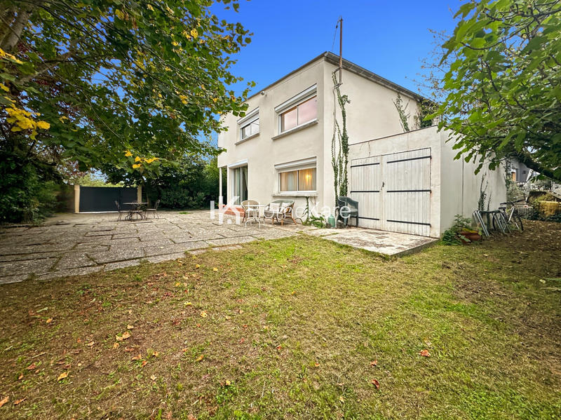 Maison - 101 m² - 7 pièces