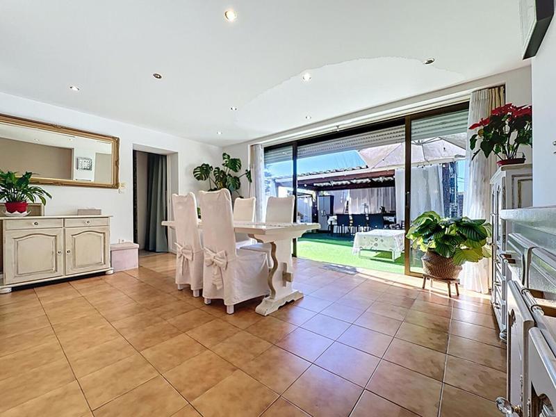 Maison - 116 m² - 5 pièces